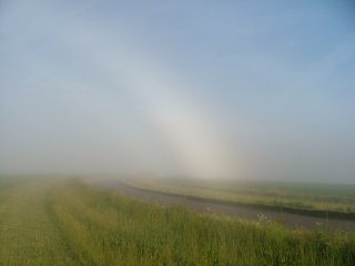 Fogbow with supernumerary