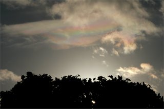 Strong iridescence near the sun